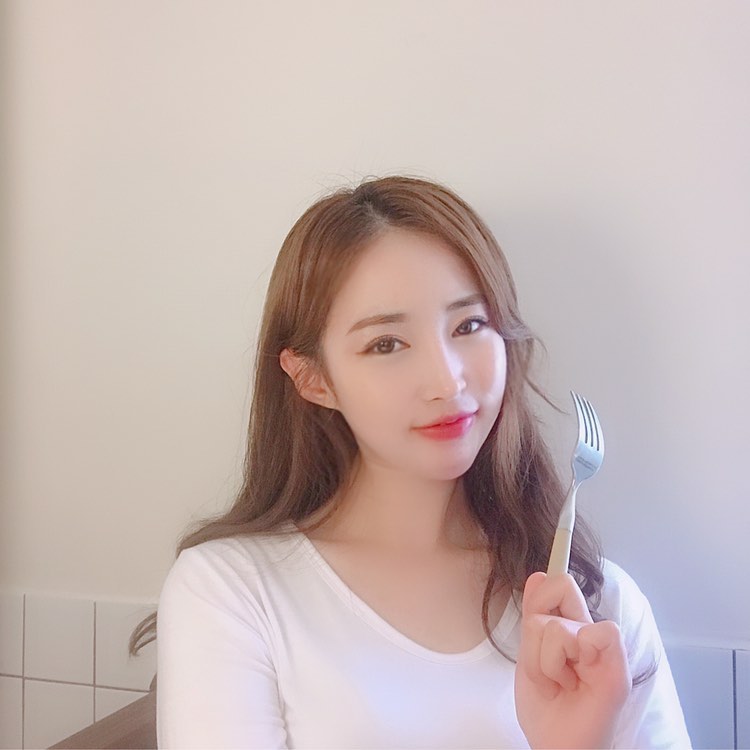 甜美作風天菜等級 白裡透紅肌膚超惹火-第1章-图片10