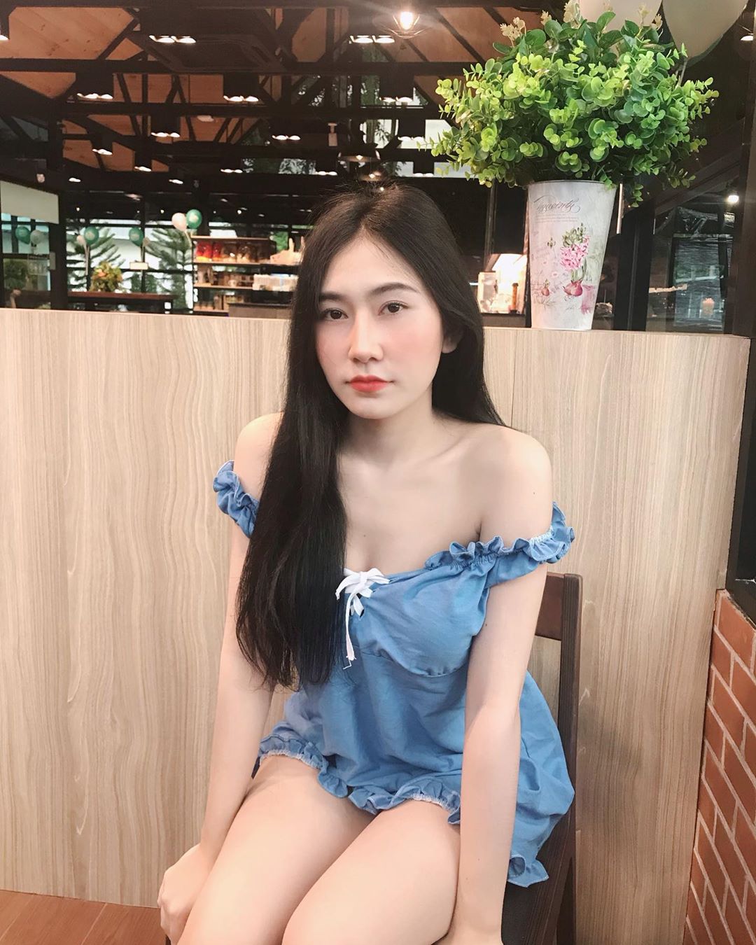 白嫩雪肌美到會冒泡 身材不藏私殺傷力十足-第1章-图片7