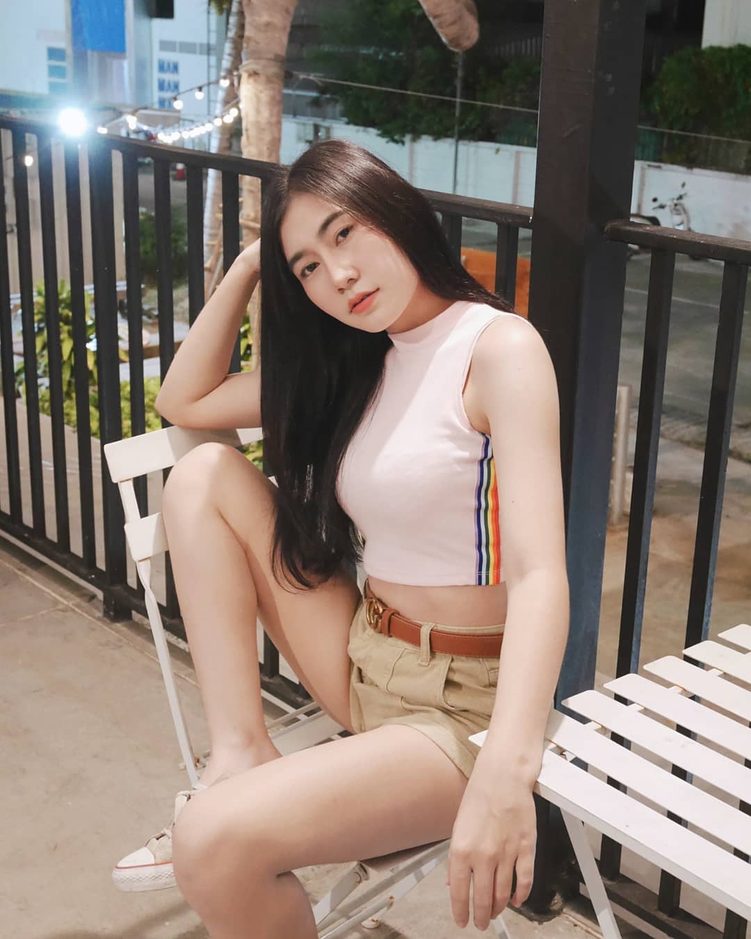 白嫩雪肌美到會冒泡 身材不藏私殺傷力十足-第1章-图片18