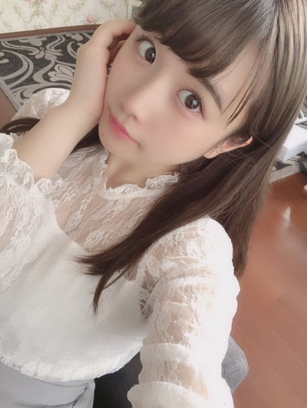 七瀬美桜、98cmのHカップ乳もつ19歳新人グラドル七瀬美桜、ビキニが小さすぎてオッパ...-第1章-图片1