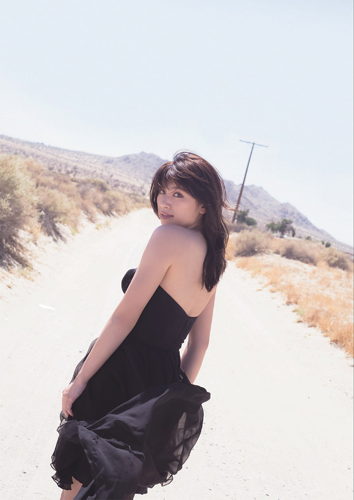 2018年11月21日 【寫真】久松郁實事隔3年推出新寫真集以真空F奶誘惑照作宣傳 (37P,有片)-第1章-图片5