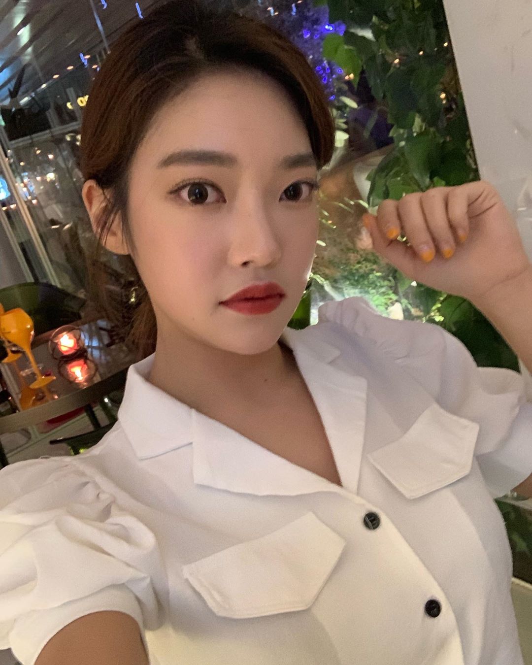 清新甜美女立體五官 露出身材姣好秒墜愛河-第1章-图片2