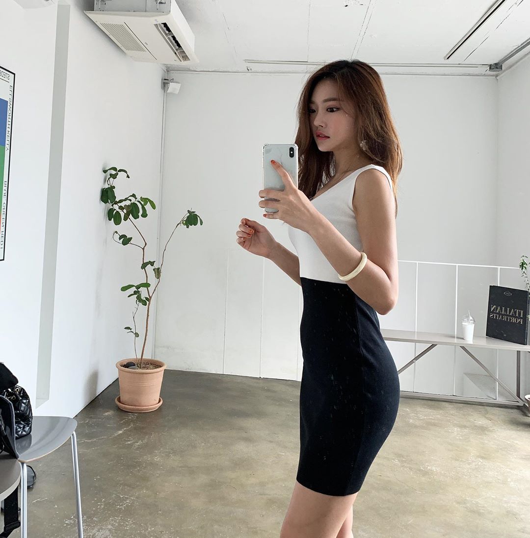 清新甜美女立體五官 露出身材姣好秒墜愛河-第1章-图片4