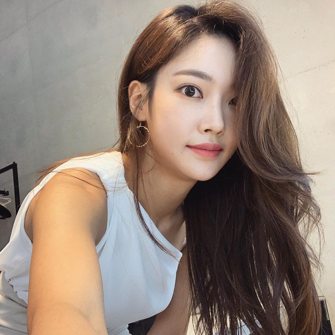 清新甜美女立體五官 露出身材姣好秒墜愛河-第1章-图片16