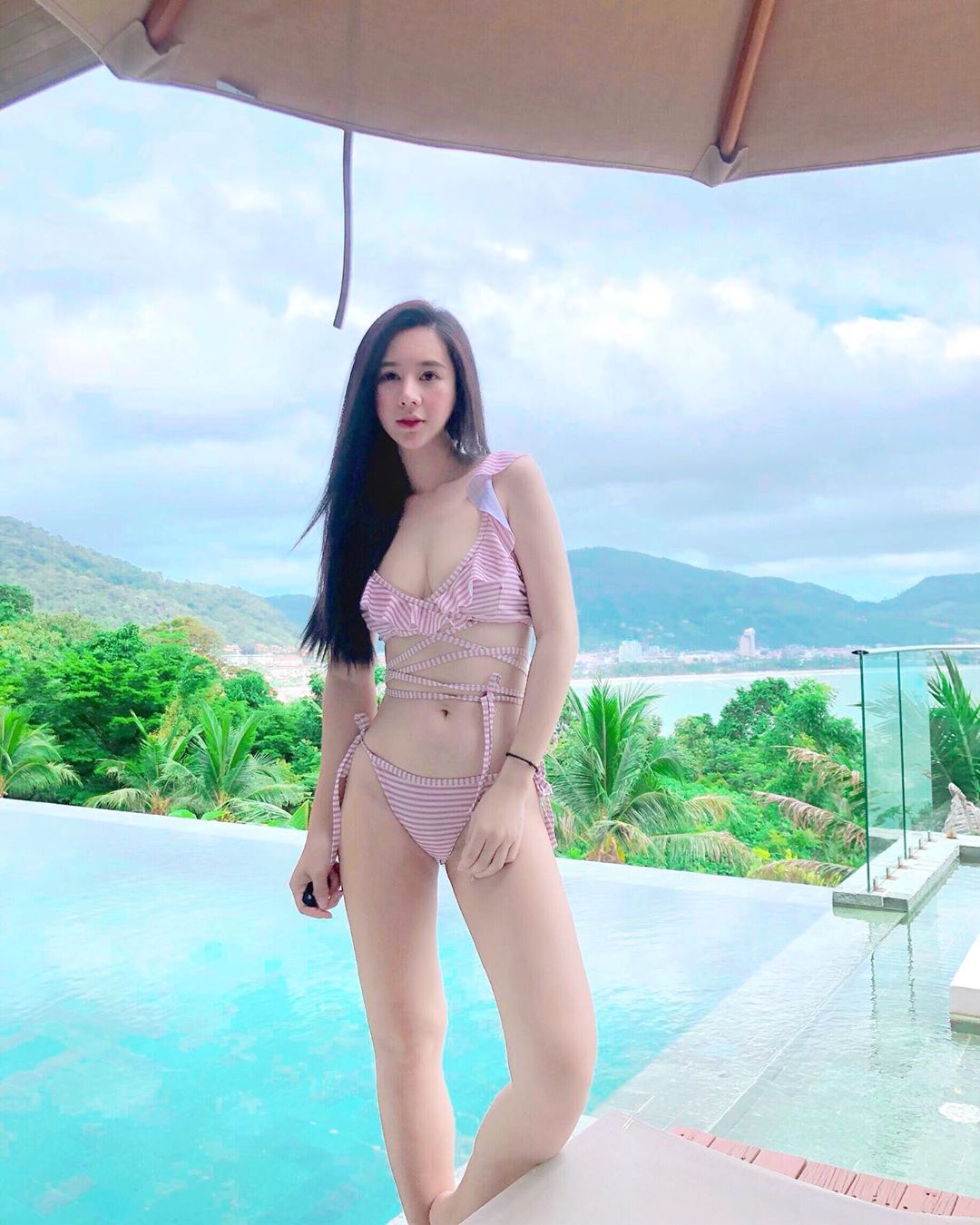 隱乳泰國姊姊 正面看出飽滿曲線讓網友躁動-第1章-图片2