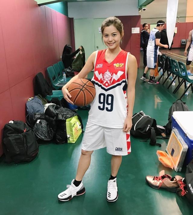 香港女籃新生代美女方詠琳(Jessie)籃球界的「陳妍希」，籃球MM方詠琳，在藝人籃球隊擔...-第1章-图片16