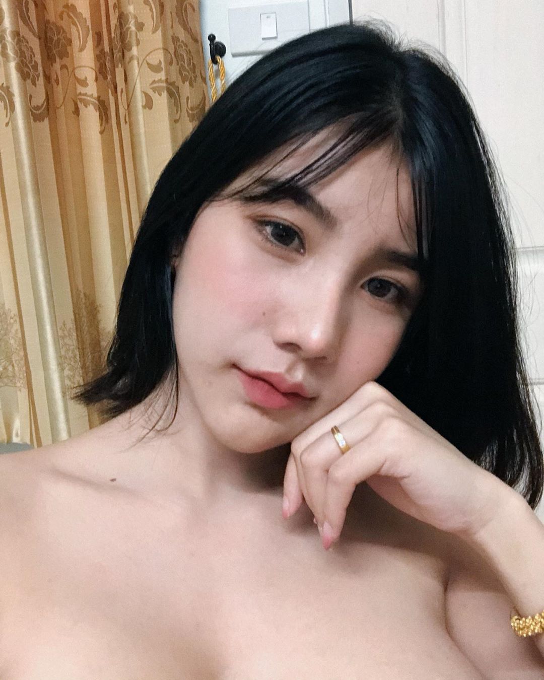 短髮俏妞衣服緊繃 飄出極致醇濃奶香味-第1章-图片7