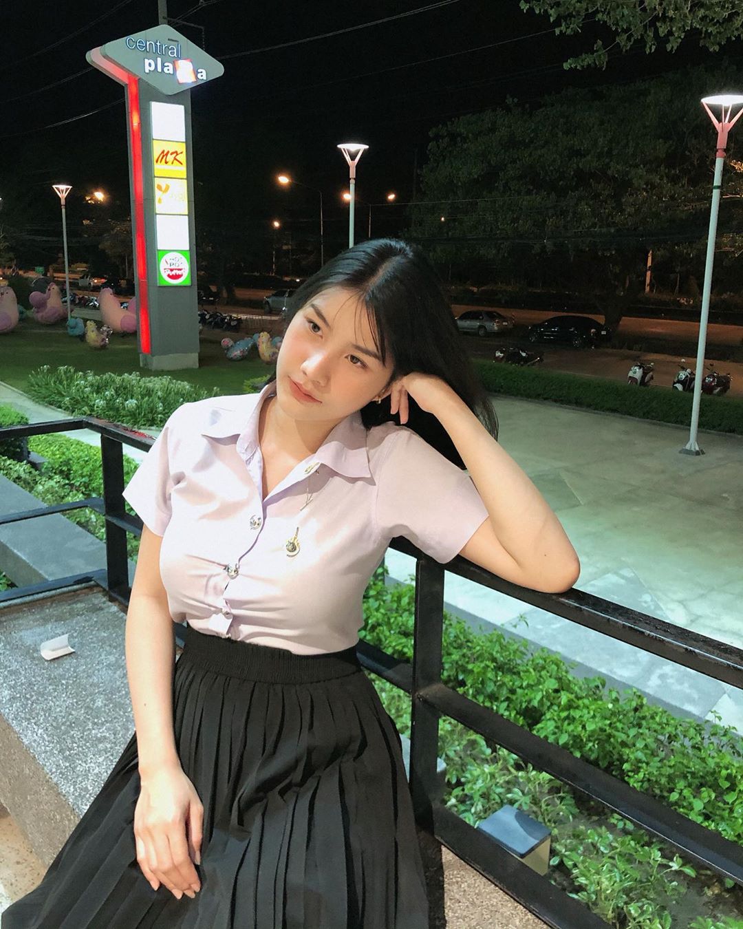 短髮俏妞衣服緊繃 飄出極致醇濃奶香味-第1章-图片8