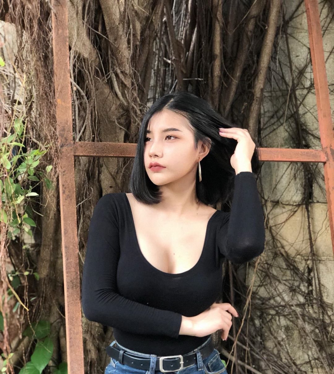 短髮俏妞衣服緊繃 飄出極致醇濃奶香味-第1章-图片14