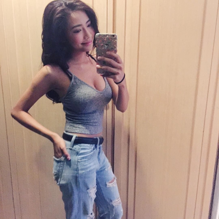 美式風格的小背心正妹 Yi.Shze-第1章-图片17