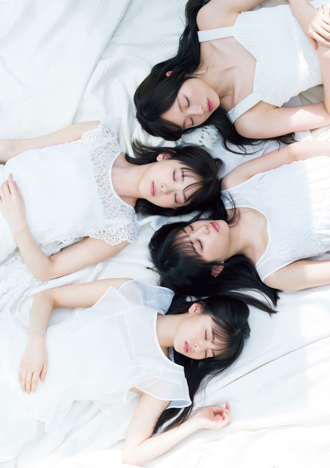 Nogizaka46, Young Magazine 2019 No.2223 (ヤングマガジン 2019年2223號)-第1章-图片3