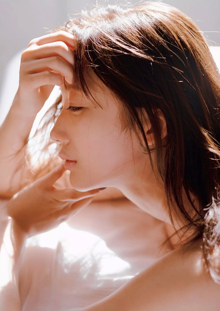 小倉優香 G奶青春肉體大解放 性感度破表-第1章-图片9
