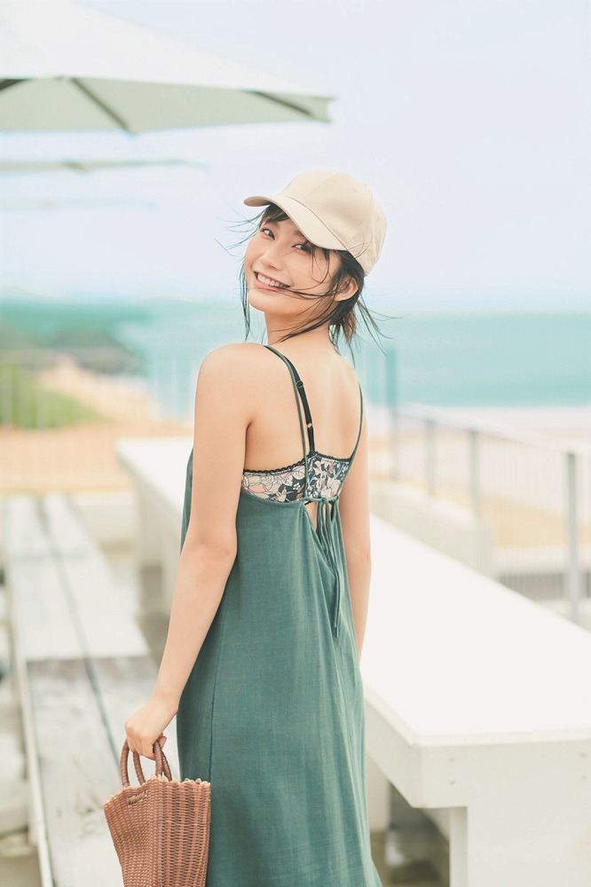 小倉優香 G奶青春肉體大解放 性感度破表-第1章-图片8