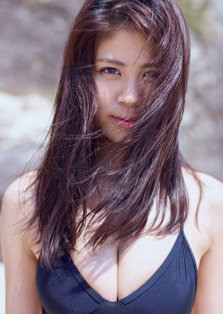 2017年7月25日 【寫真】黑髮新人澤北るな以像竹內結子笑容及F奶纖腰登場 (27P)-第1章-图片22