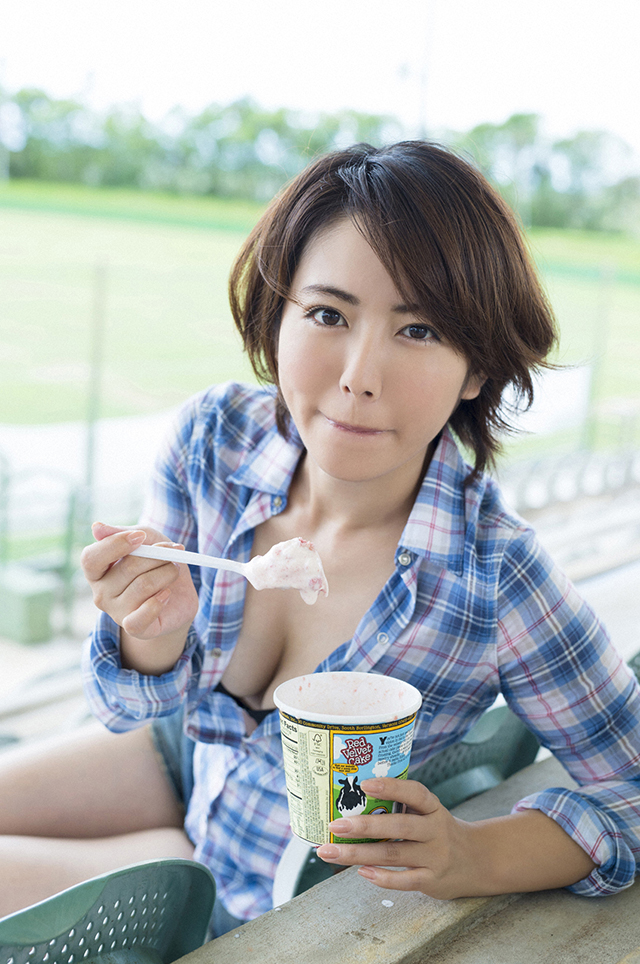 2015年11月17日 磯山沙也加32歲仍保持標緻樣子和傲人F奶-第1章-图片4