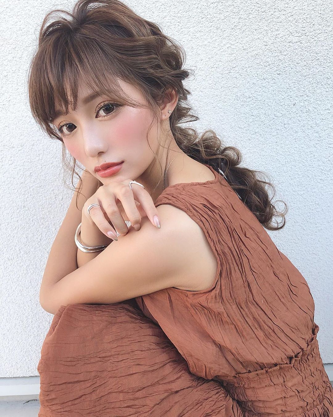 美人模特兒「伊藤実祐」顏值身材爆表 迷人豐唇讓人想一親芳澤！