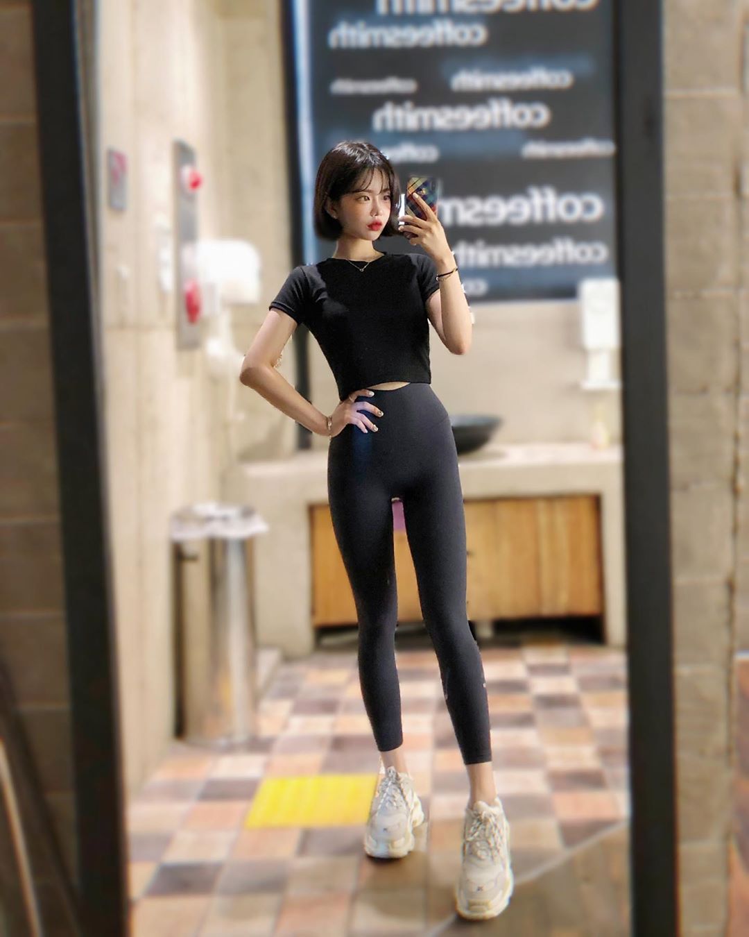 火辣身材辣到令人屏息 凹凸有致忍不住放大看-第1章-图片13