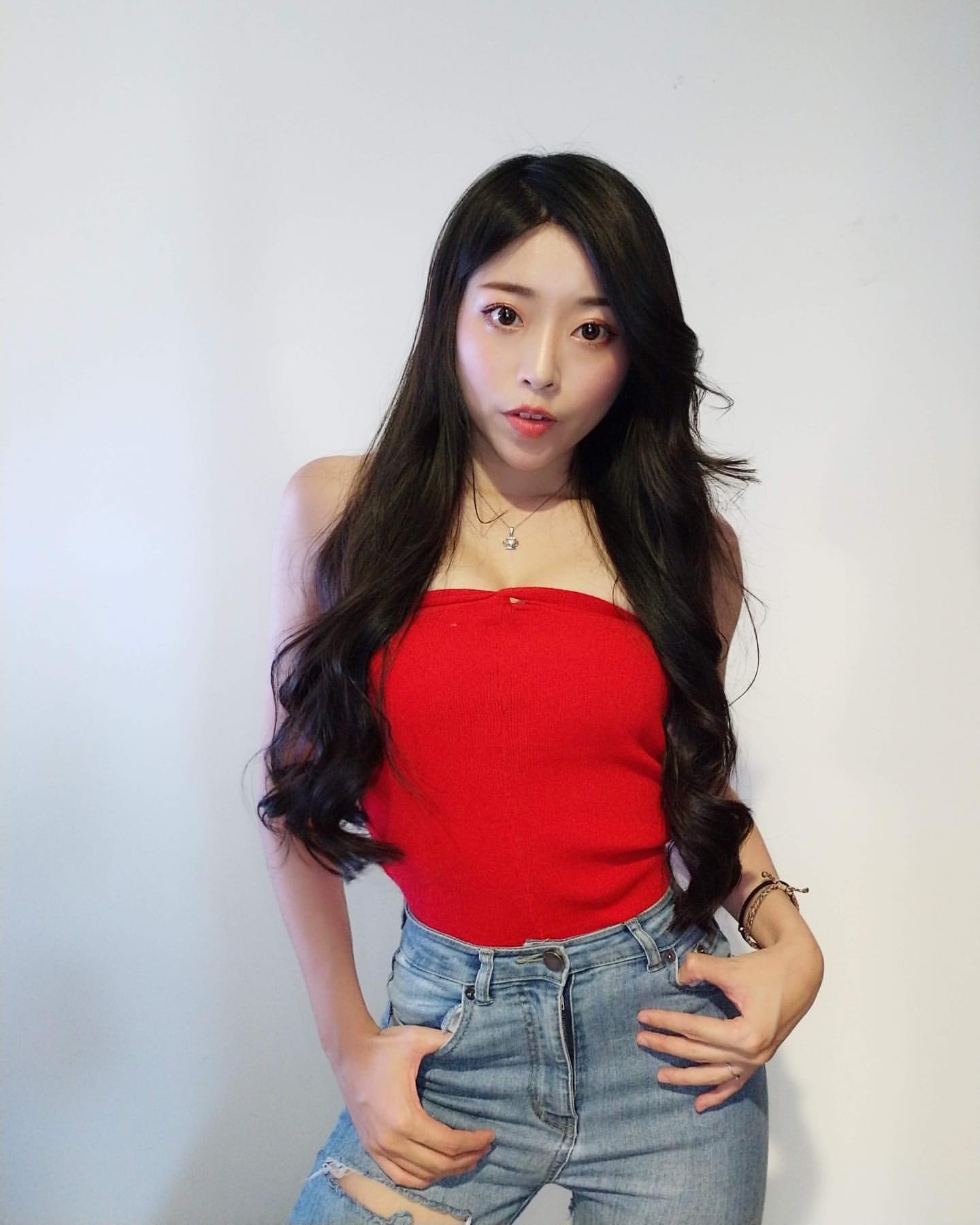 IG only turned adult release photo of two snow-white big milk super-promised body Yoon Yoon Min-第1章-图片2