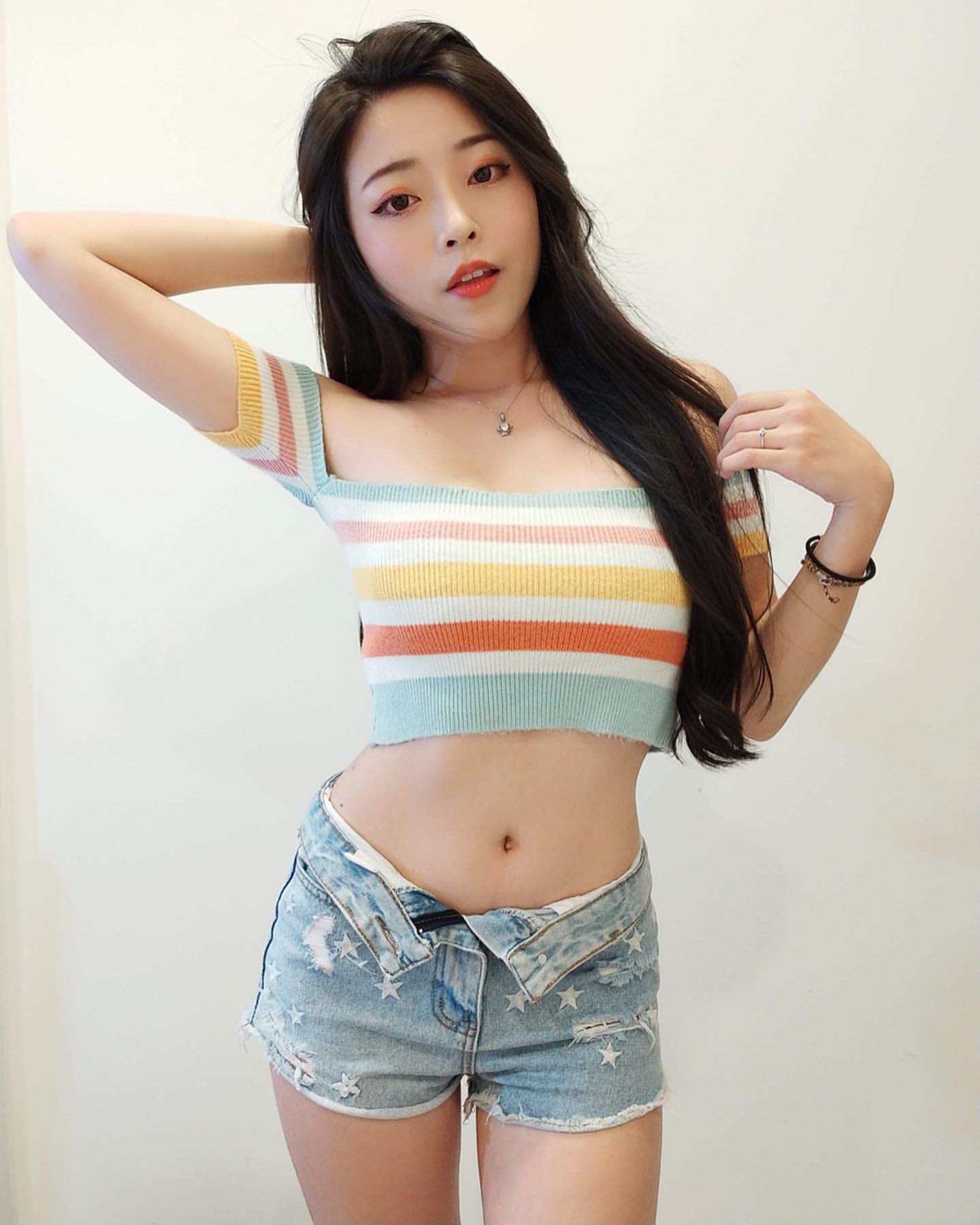 IG only turned adult release photo of two snow-white big milk super-promised body Yoon Yoon Min-第1章-图片9