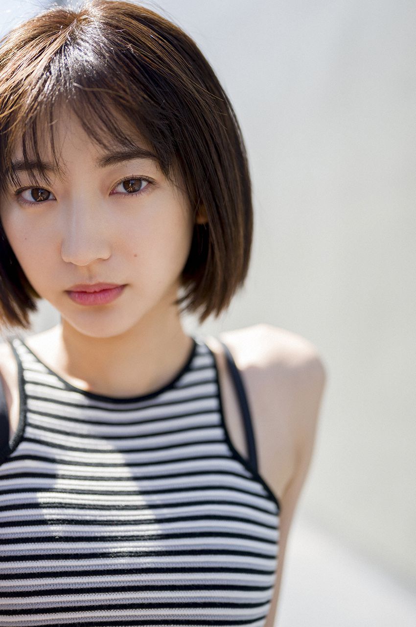 螞蟻腰女神武田玲奈 有著俏麗的外型和白嫩身材