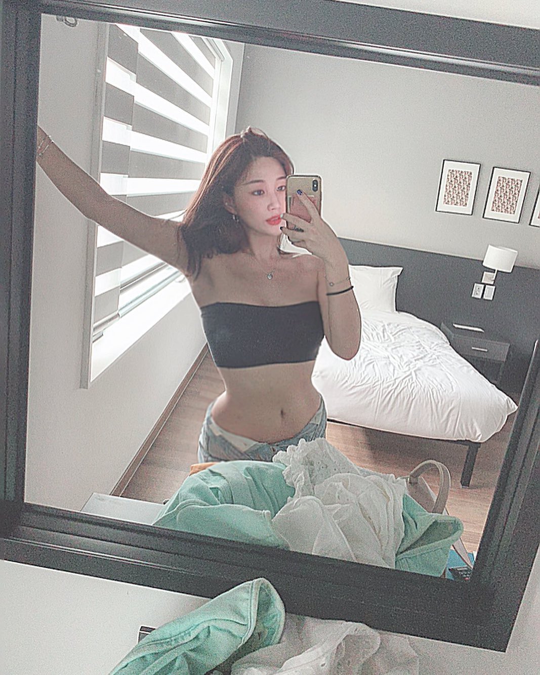 兩球白嫩雙峰挺立 火辣螞蟻腰讓網友把持不住了-第1章-图片11