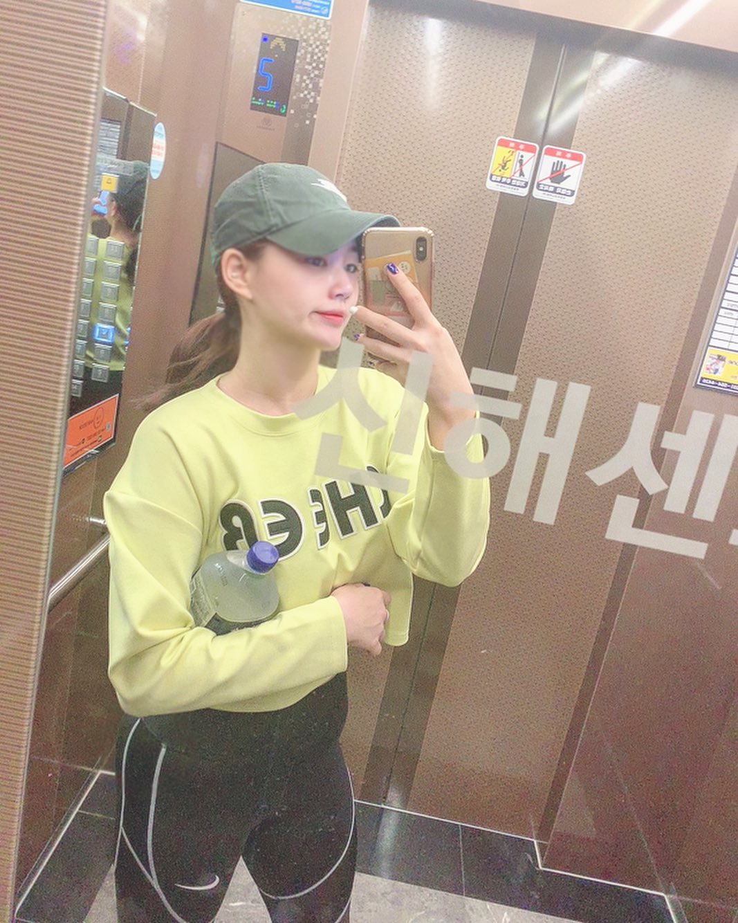 兩球白嫩雙峰挺立 火辣螞蟻腰讓網友把持不住了-第1章-图片10