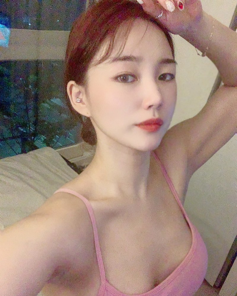 兩球白嫩雙峰挺立 火辣螞蟻腰讓網友把持不住了-第1章-图片15