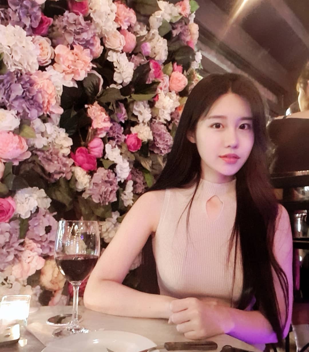 樸素臉蛋卻有天使般笑容 私藏隱乳看一眼永生難忘-第1章-图片10