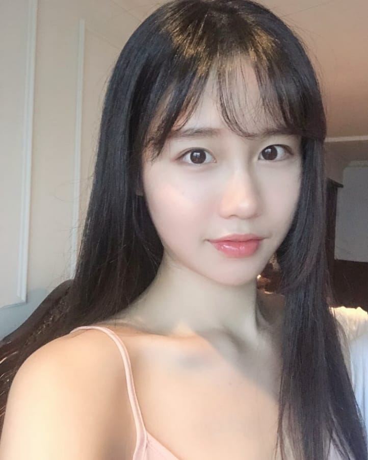 樸素臉蛋卻有天使般笑容 私藏隱乳看一眼永生難忘-第1章-图片13