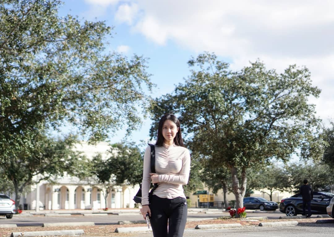 樸素臉蛋卻有天使般笑容 私藏隱乳看一眼永生難忘-第1章-图片14