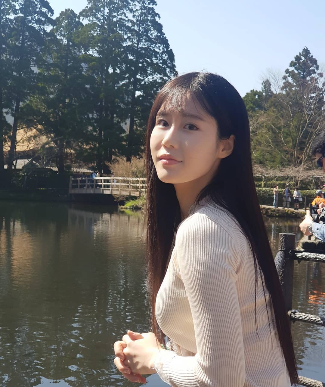 樸素臉蛋卻有天使般笑容 私藏隱乳看一眼永生難忘-第1章-图片20