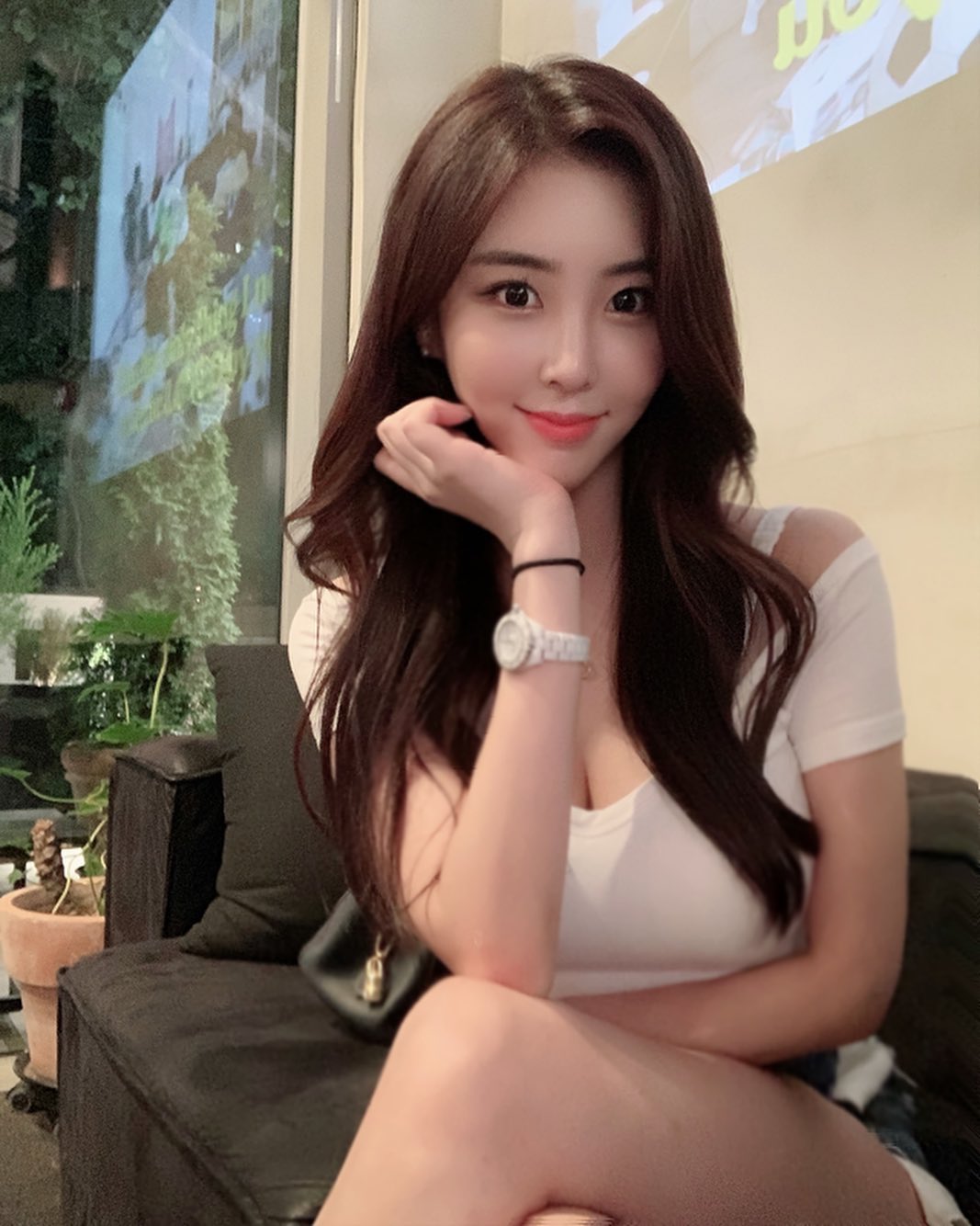 秀麗長髮甜姐兒 Q彈布丁奶不嬌羞使人躁動-第1章-图片11