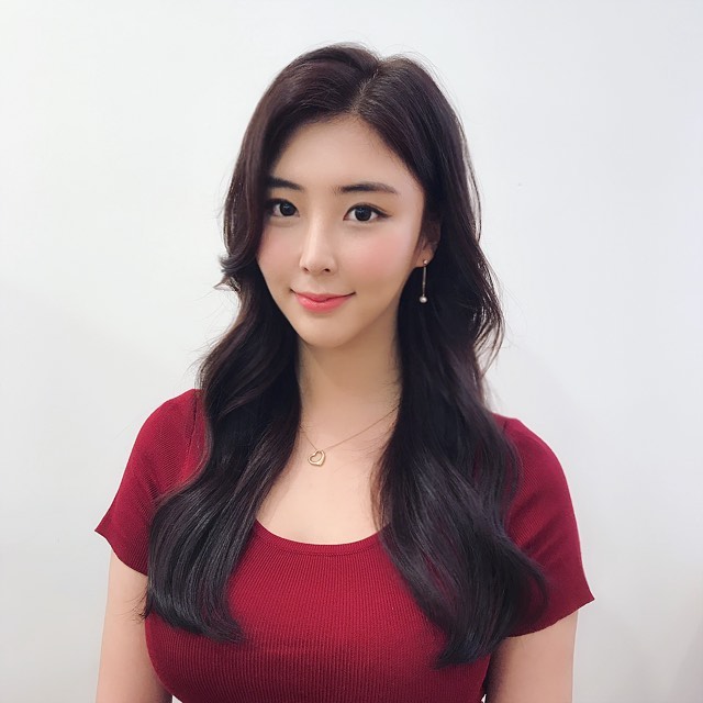 秀麗長髮甜姐兒 Q彈布丁奶不嬌羞使人躁動-第1章-图片17