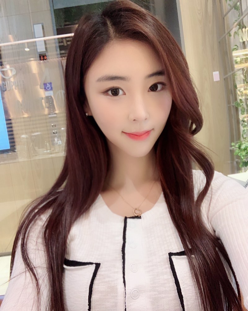 秀麗長髮甜姐兒 Q彈布丁奶不嬌羞使人躁動-第1章-图片20