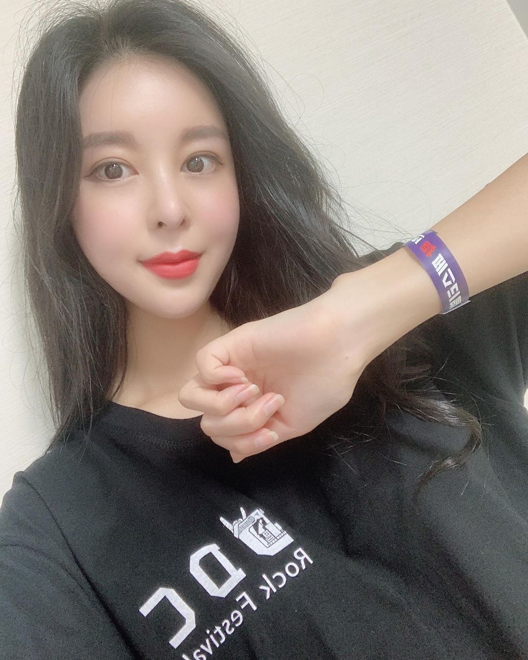 沈甸乳量胸型超美 S級顏值讓網友圈粉-第1章-图片1