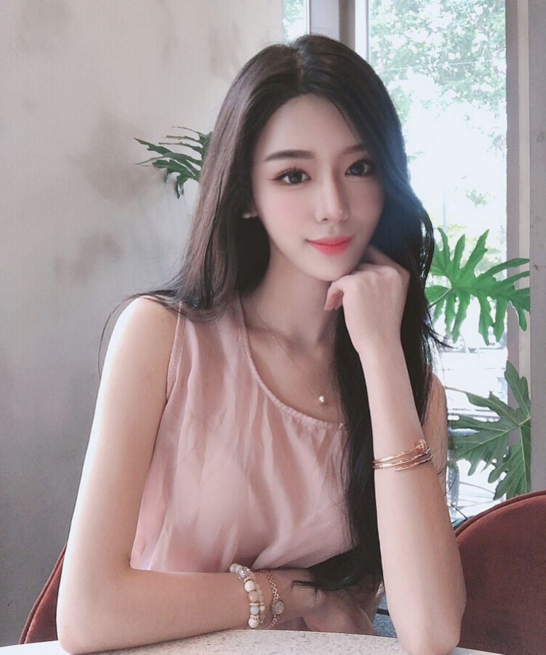 甜蜜微笑人見人愛 泡菜御姊火辣身材超撩人-第1章-图片7