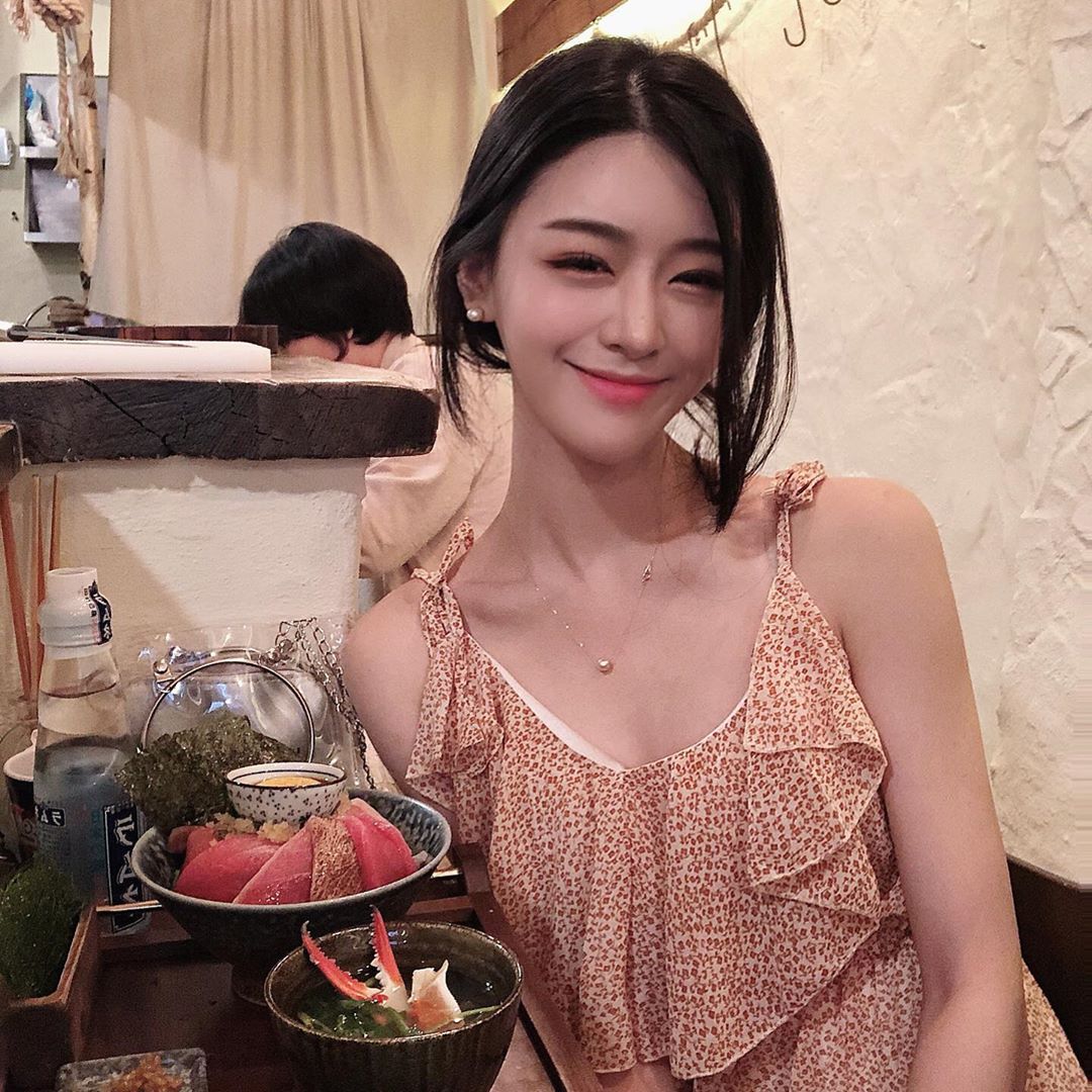 甜蜜微笑人見人愛 泡菜御姊火辣身材超撩人-第1章-图片4