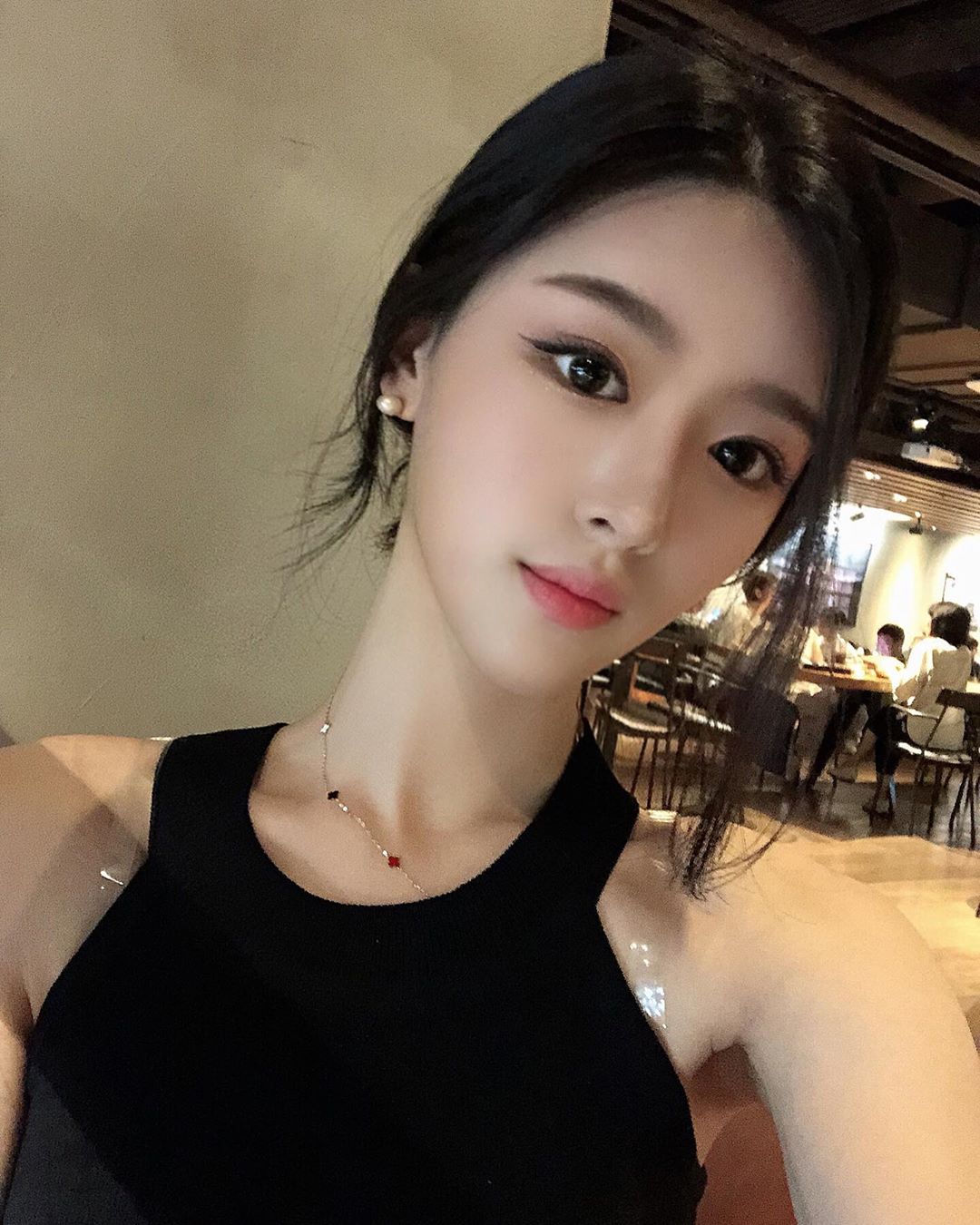 甜蜜微笑人見人愛 泡菜御姊火辣身材超撩人-第1章-图片19