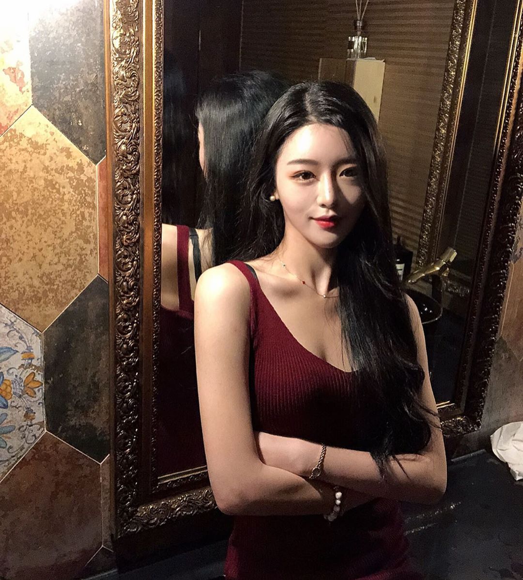 甜蜜微笑人見人愛 泡菜御姊火辣身材超撩人-第1章-图片18