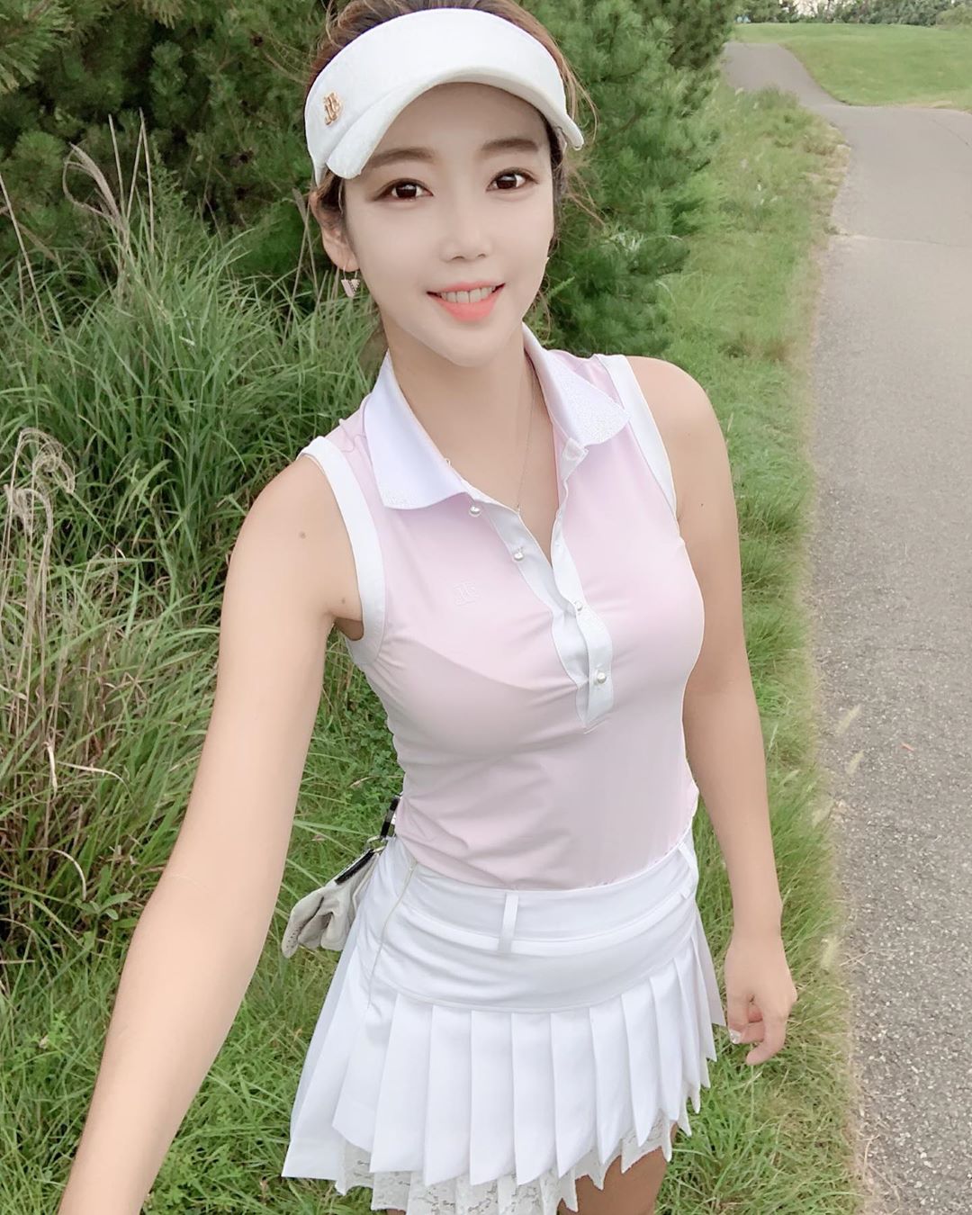 高爾夫界表特女神 逆天美腿邪惡視角大飽眼福-第1章-图片9