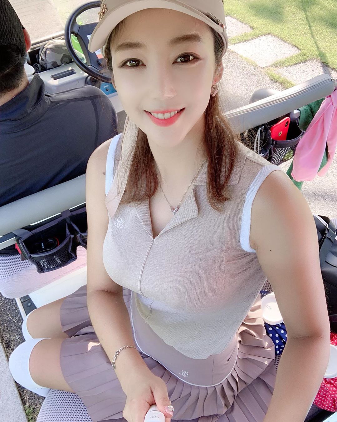 高爾夫界表特女神 逆天美腿邪惡視角大飽眼福-第1章-图片15
