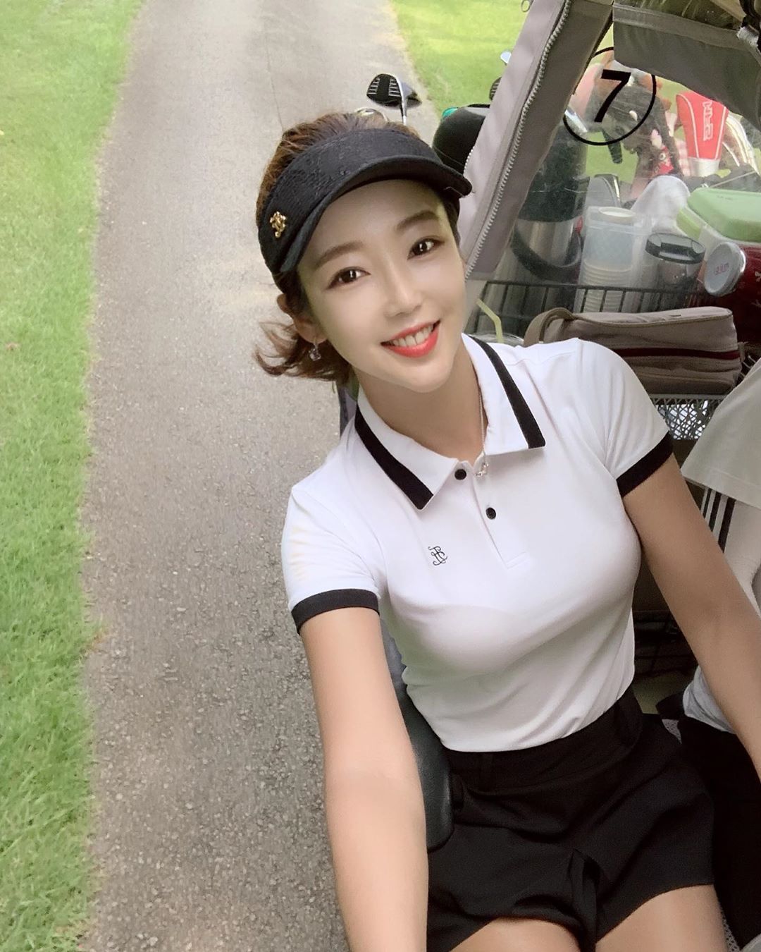 高爾夫界表特女神 逆天美腿邪惡視角大飽眼福-第1章-图片16