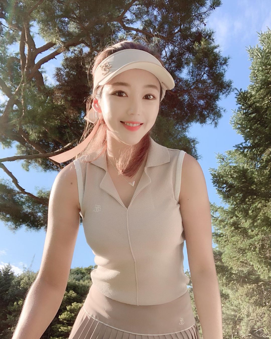 高爾夫界表特女神 逆天美腿邪惡視角大飽眼福-第1章-图片14