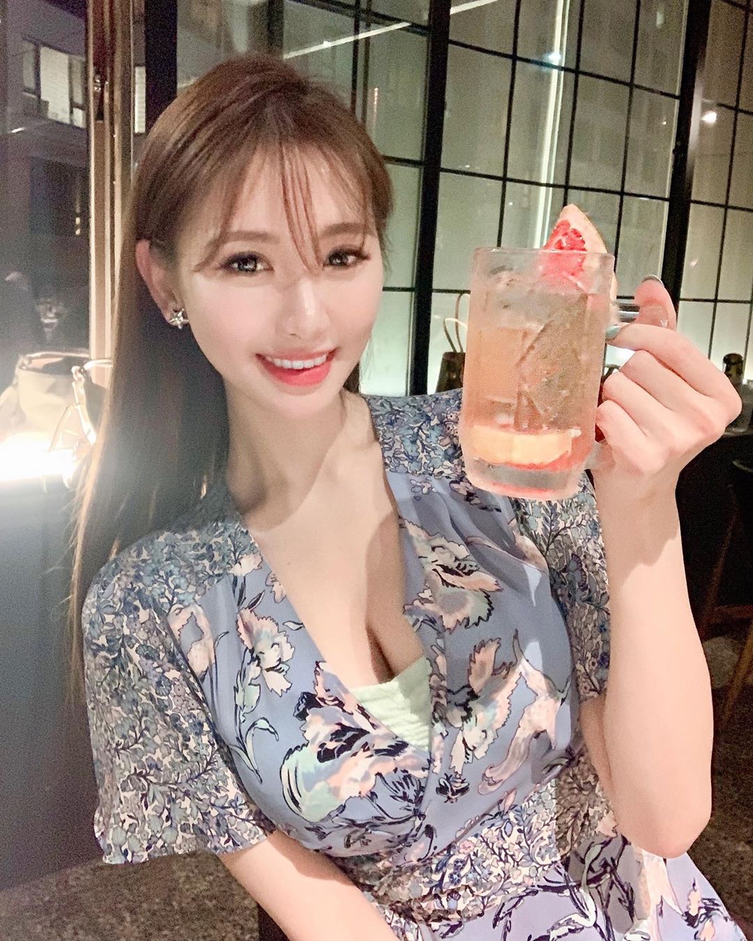 艷麗性感成正比 雪白大長輩網友一覽無遺-第1章-图片16