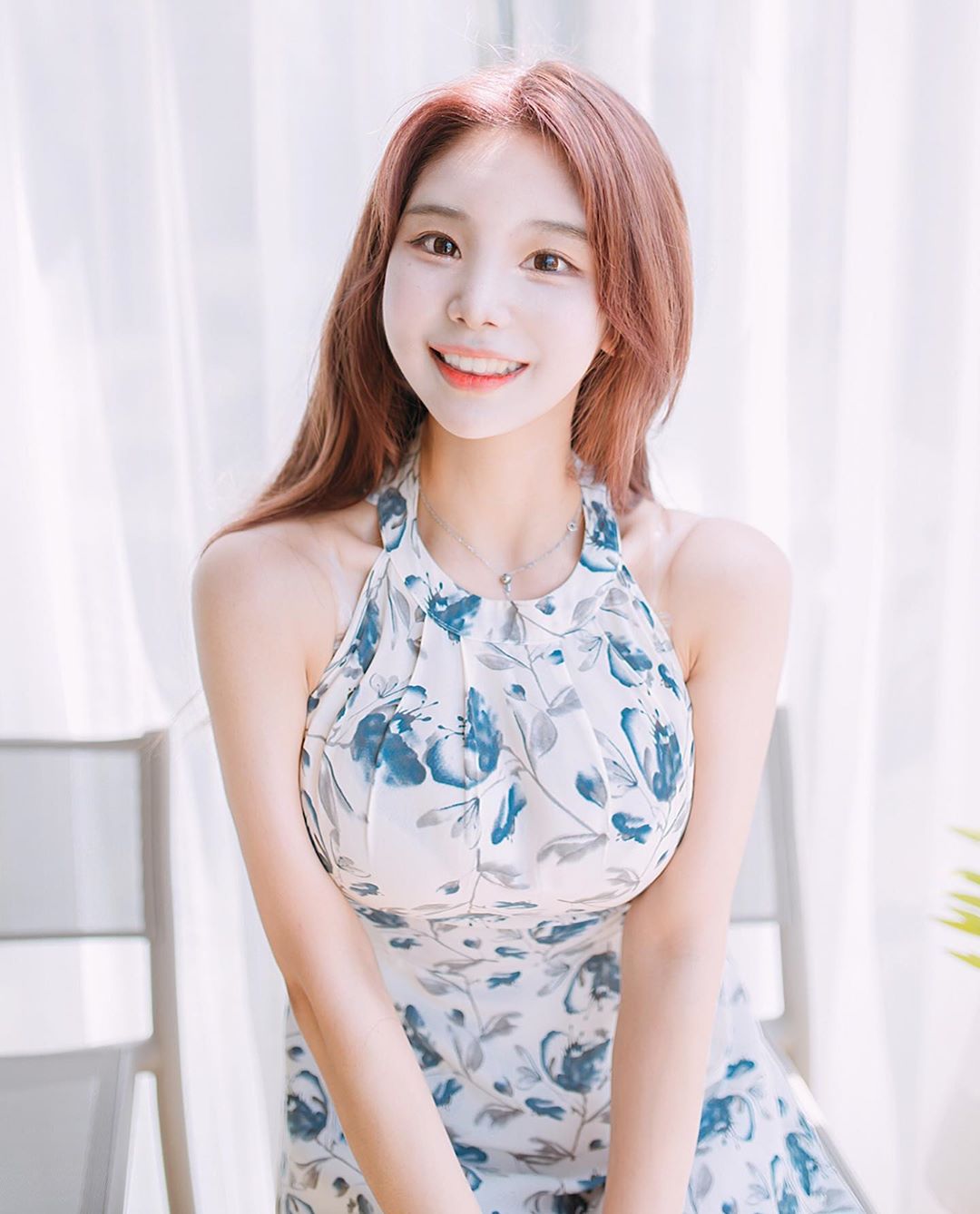 完美胸型性感腰臀 女神級身材使人心動不已-第1章-图片1