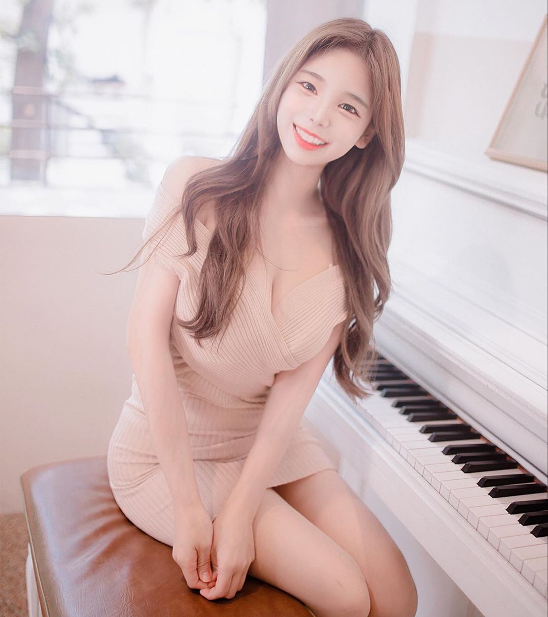 完美胸型性感腰臀 女神級身材使人心動不已-第1章-图片13