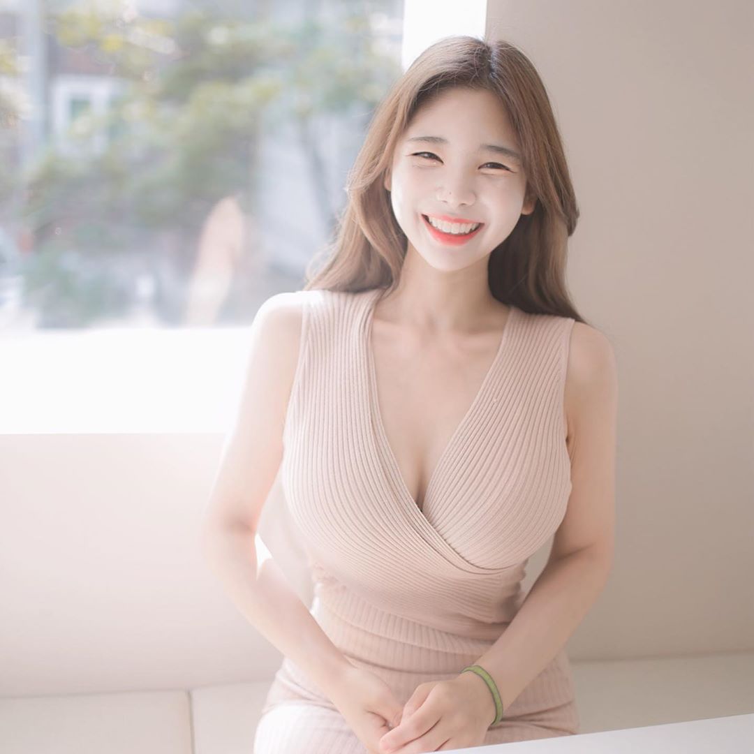 完美胸型性感腰臀 女神級身材使人心動不已-第1章-图片14