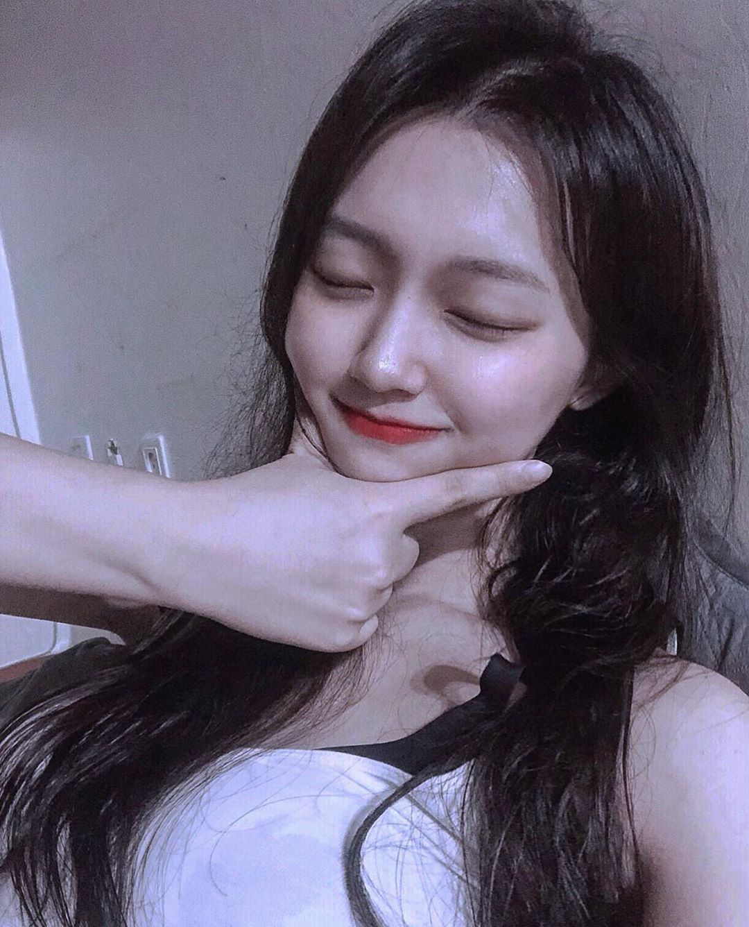 圓潤雙乳螞蟻腰超完美 仙氣爆棚表情勾魂你-第1章-图片2