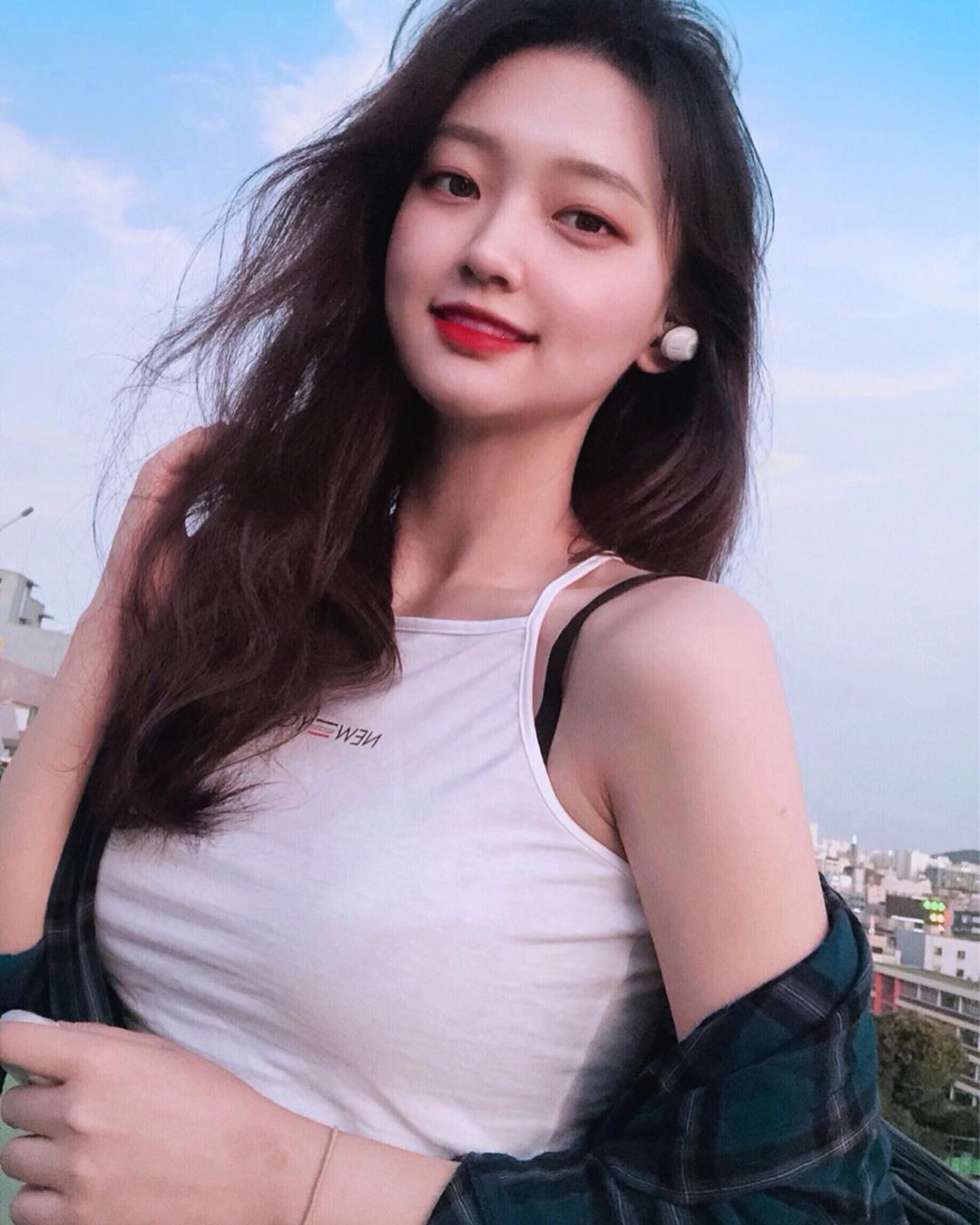 圓潤雙乳螞蟻腰超完美 仙氣爆棚表情勾魂你-第1章-图片7