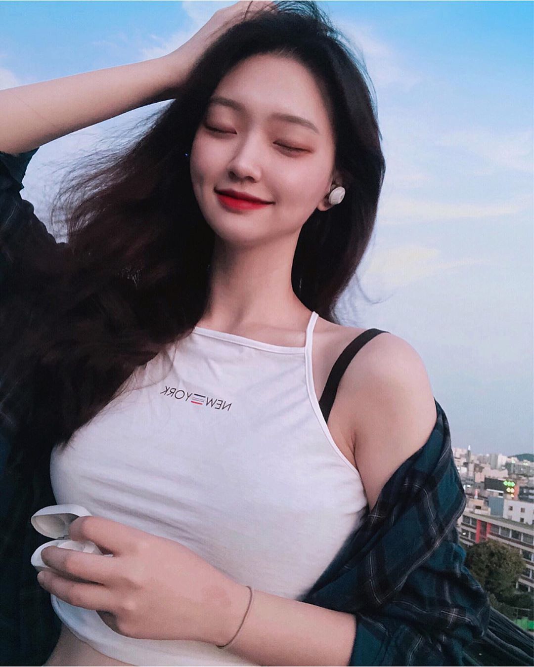 圓潤雙乳螞蟻腰超完美 仙氣爆棚表情勾魂你-第1章-图片6